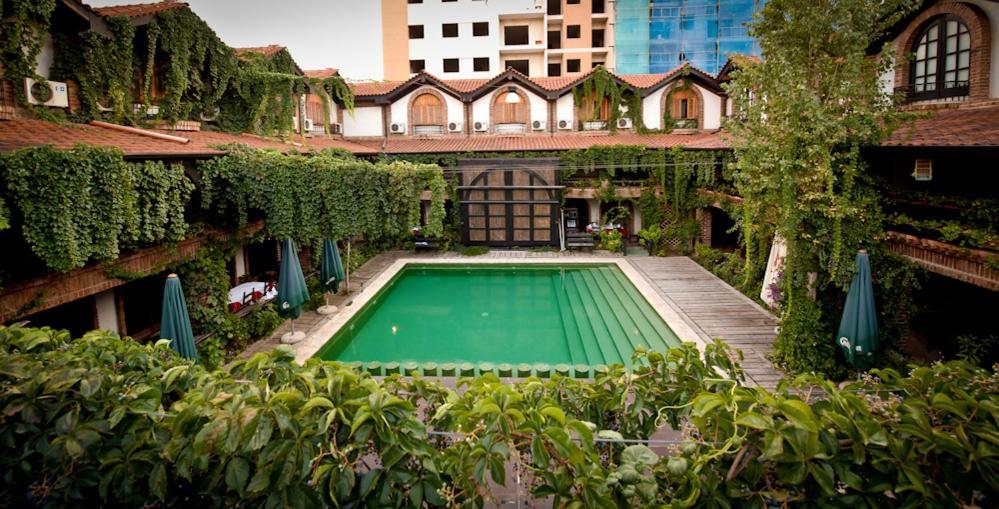 Hotel Restaurant Bujtina E Gjelit Tirana Kültér fotó