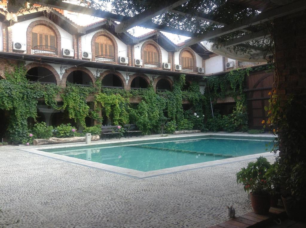 Hotel Restaurant Bujtina E Gjelit Tirana Kültér fotó