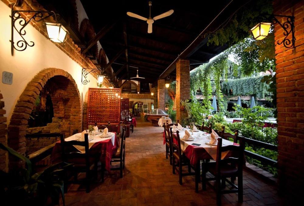 Hotel Restaurant Bujtina E Gjelit Tirana Kültér fotó