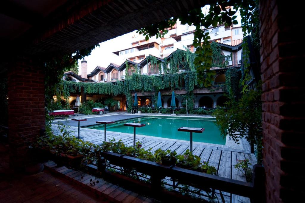 Hotel Restaurant Bujtina E Gjelit Tirana Kültér fotó