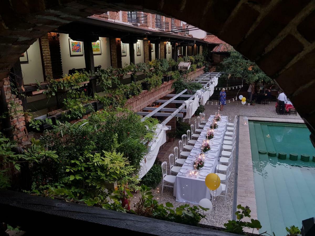 Hotel Restaurant Bujtina E Gjelit Tirana Kültér fotó